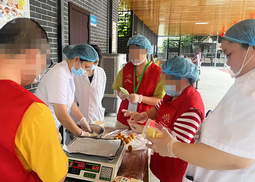 360环球在线注册精神康复科开展“月圆庆中秋，巧手制月饼”康复活动