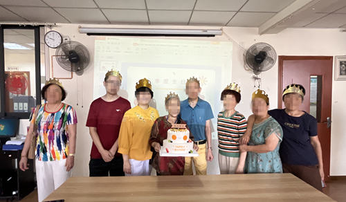 360环球在线注册心身疾病科一病区为患者开展集体生日会